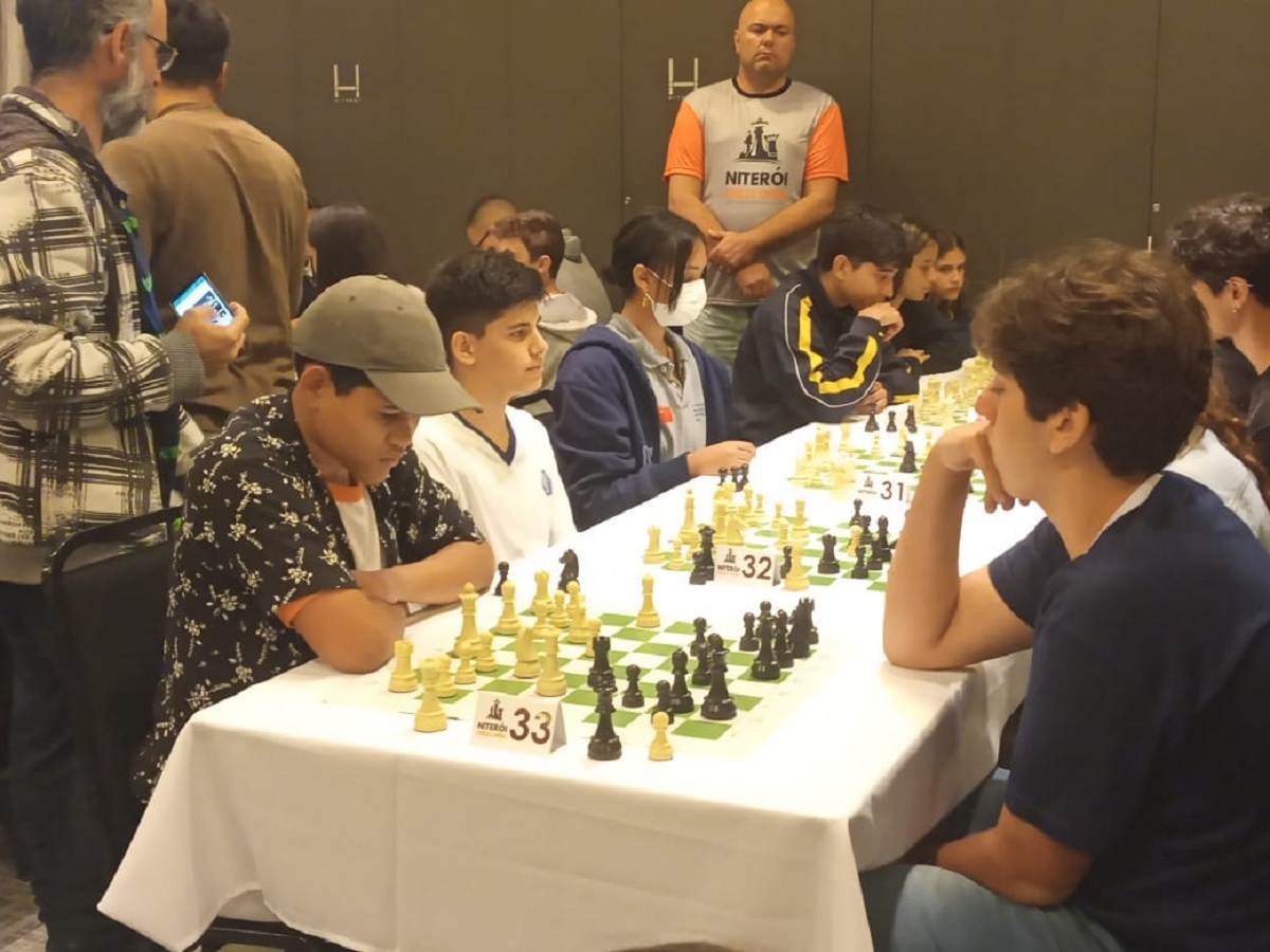 Estudantes da Região Sudeste já podem se inscrever em torneio nacional de  Xadrez; competição viaja o Brasil para encontrar o melhor jogador do país., Notícias